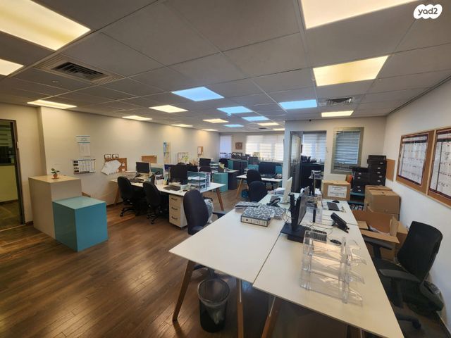 משרדים, יהונתן נתניהו, אור יהודה