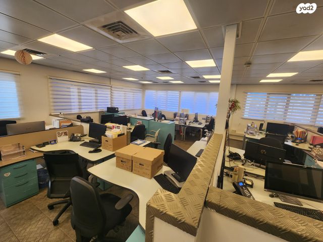 משרדים, יהונתן נתניהו, אור יהודה