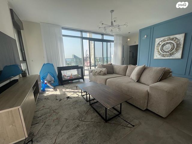 גג/ פנטהאוז, חיפה