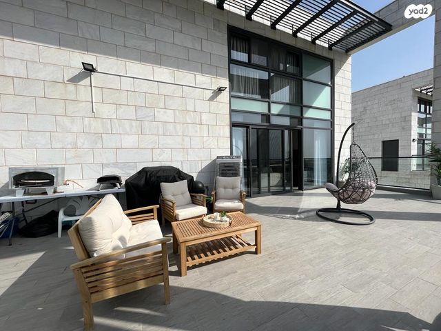 גג/ פנטהאוז