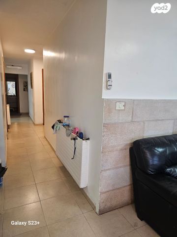 דירה, ענתות, גבעת זאב