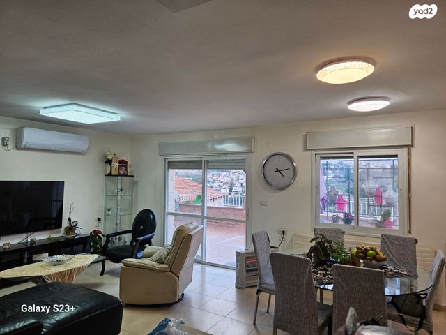 דירה, ענתות, גבעת זאב