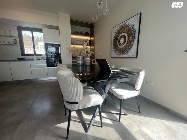 גג/ פנטהאוז, חיפה