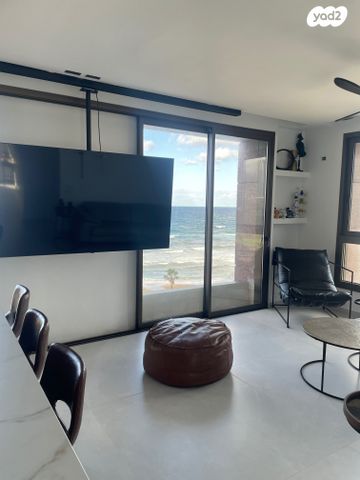 דירה, דוד אלעזר 10, חוף הכרמל, חיפה