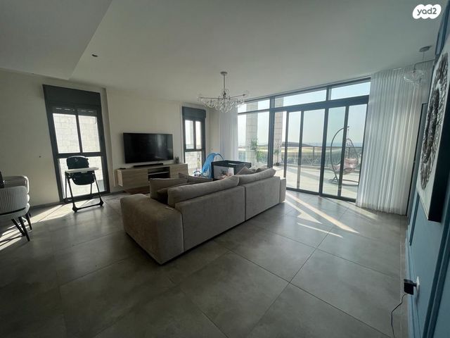 גג/ פנטהאוז, חיפה