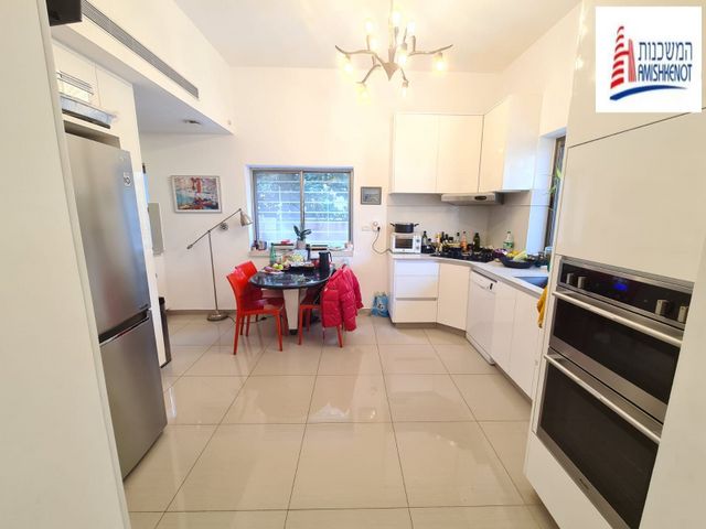 דו משפחתי, ירושלים