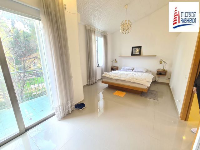 דו משפחתי, ירושלים