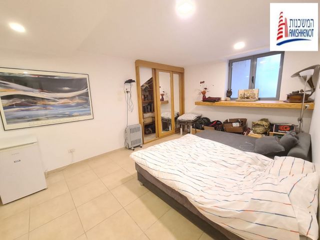 דו משפחתי, ירושלים