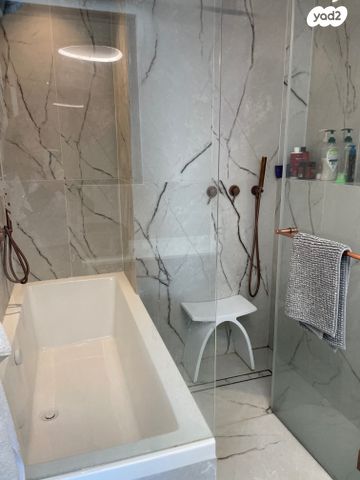 דירה, דוד אלעזר 10, חוף הכרמל, חיפה