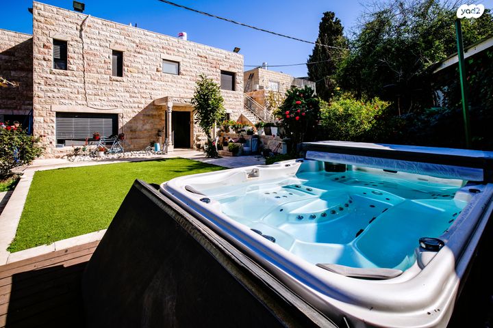 בית פרטי/ קוטג', מבשרת ציון