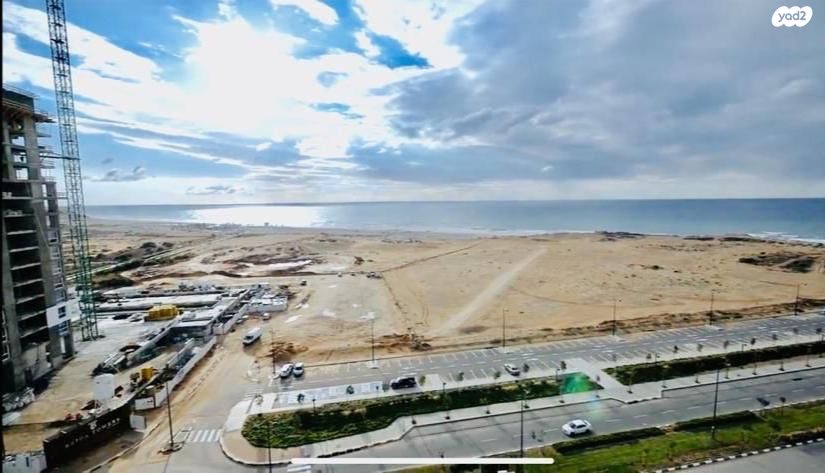 אהוד מנור 18