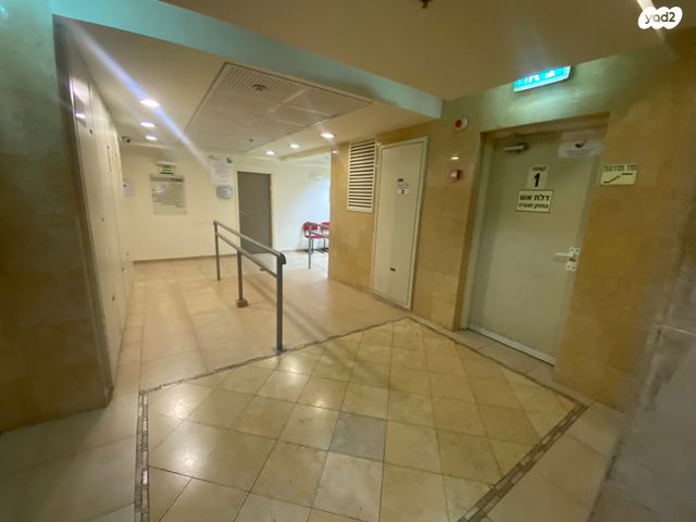 משרדים, תרמ"ב, ראשון לציון