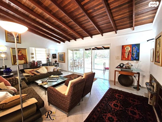 בית פרטי/ קוטג', סביון