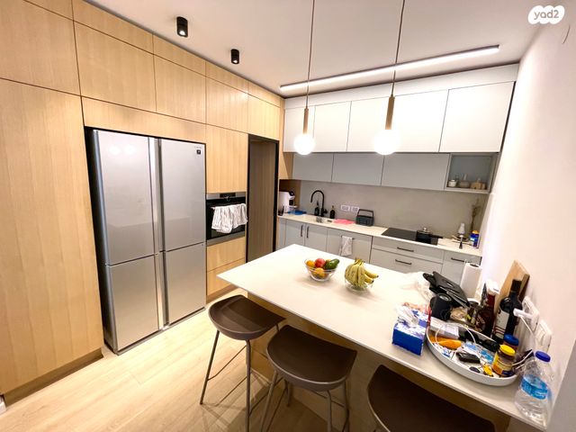 דירה, אבן גבירול 16, הרצליה