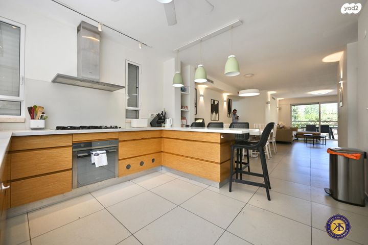 דירת גן, הותיקה, קרית אונו