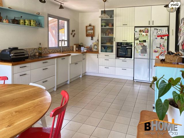 דו משפחתי, קדימה צורן