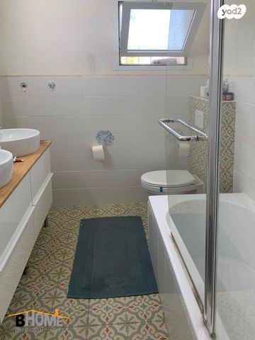 דו משפחתי, קדימה צורן