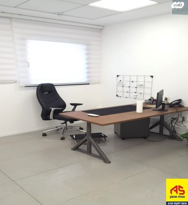 משרדים, אחד העם, מרכז העיר, חדרה