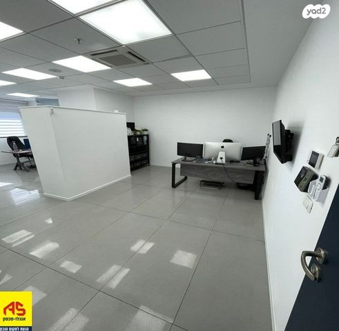 משרדים, אחד העם, מרכז העיר, חדרה