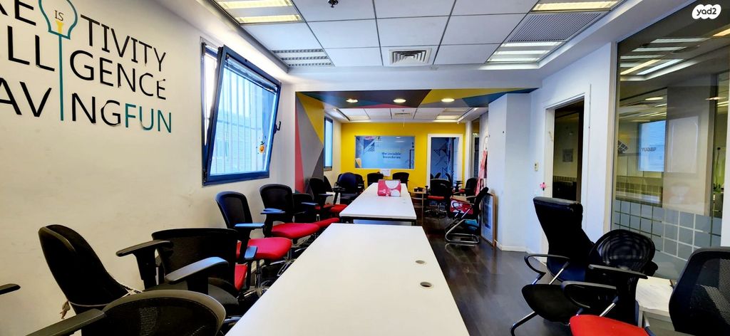 בניין משרדים, יחיאל דרזנר, פארק עסקים ירקון / אזור תעשיה סגולה, פתח תקווה