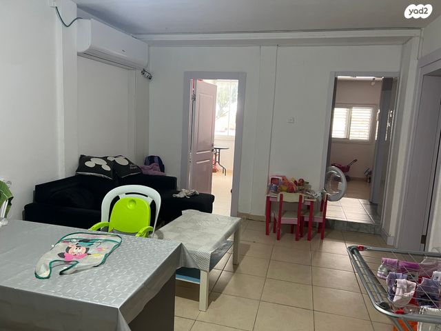 דירה, הגלבוע, נאות שז"ר, יבנה