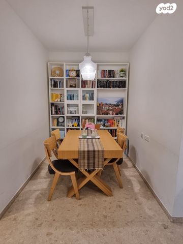 דירה, יוני נתניהו, רמת הדר, גבעת שמואל