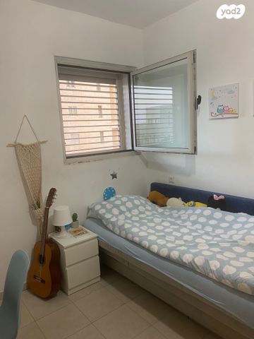 דירה, יוני נתניהו, רמת הדר, גבעת שמואל