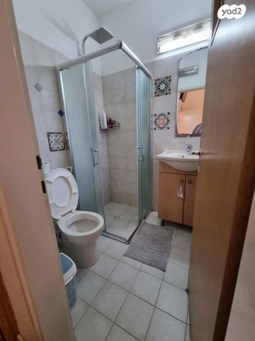 דירה, יוני נתניהו, רמת הדר, גבעת שמואל