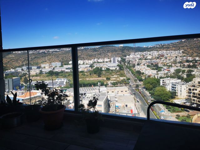 דירה, טירת כרמל