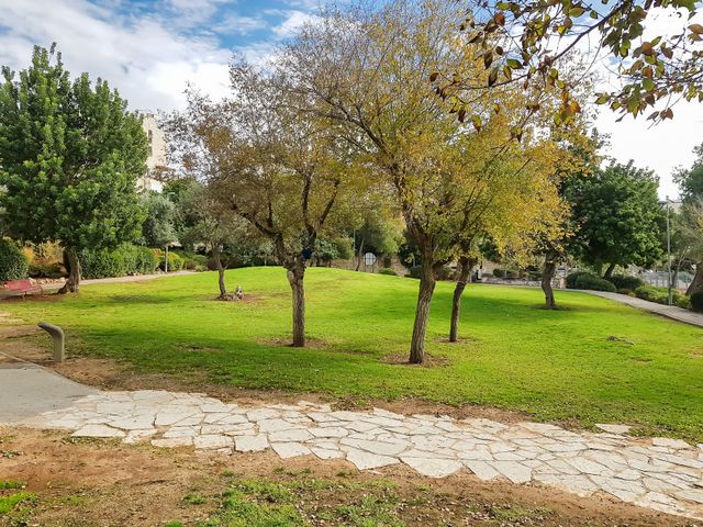 דירה, מעלות דפנה 117, ירושלים