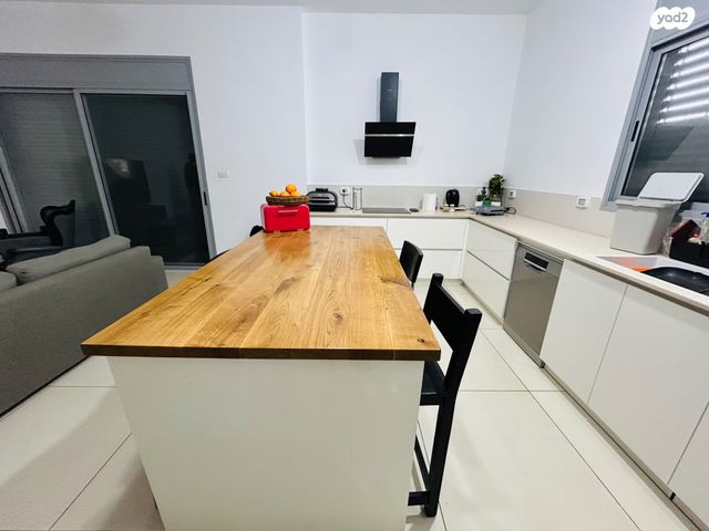 דו משפחתי, העלייה, המושבה, גדרה