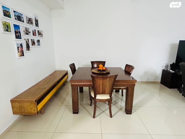 דו משפחתי, העלייה, המושבה, גדרה