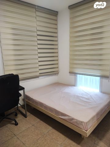 יחידת דיור, שדרות טרומפלדור 56, חיפה