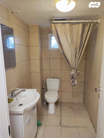 יחידת דיור, שדרות טרומפלדור 56, חיפה