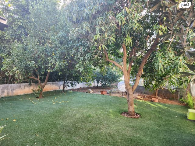 דירת גן, בית דגן