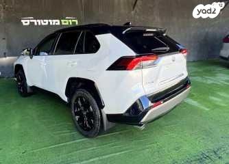 טויוטה RAV4