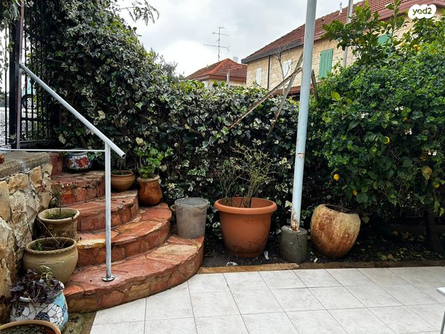 דו משפחתי, המכבים, גבעת זאב