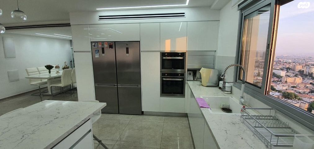 גג/ פנטהאוז, בצלאל 31, שכונה ב', באר שבע