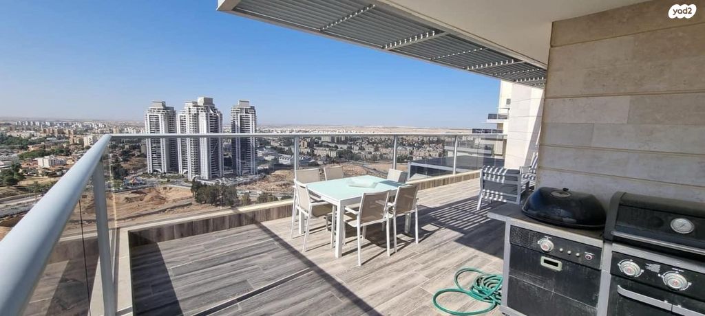 גג/ פנטהאוז, בצלאל 31, שכונה ב', באר שבע