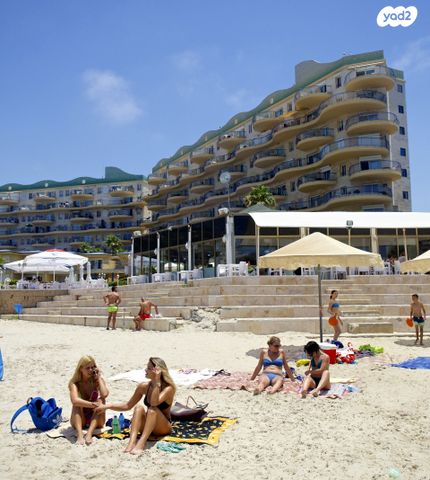 דירה, שדרות מנחם בגין 1, חדרה