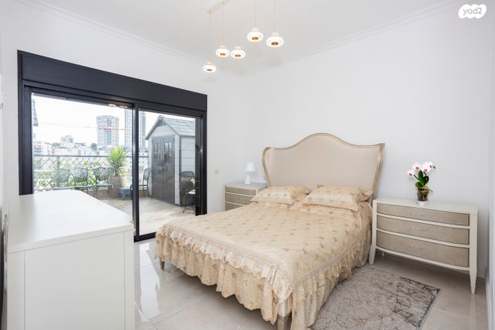 גג/ פנטהאוז, קרן קיימת לישראל, בורוכוב, גבעתיים