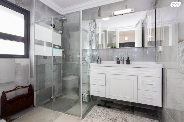 גג/ פנטהאוז, קרן קיימת לישראל, בורוכוב, גבעתיים