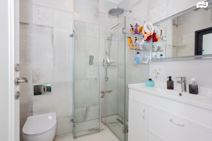 גג/ פנטהאוז, קרן קיימת לישראל, בורוכוב, גבעתיים