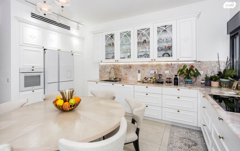 גג/ פנטהאוז, קרן קיימת לישראל, בורוכוב, גבעתיים