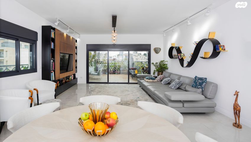 גג/ פנטהאוז, קרן קיימת לישראל, בורוכוב, גבעתיים