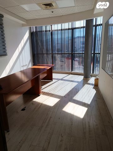 משרדים, בעלי מלאכה, חיפה