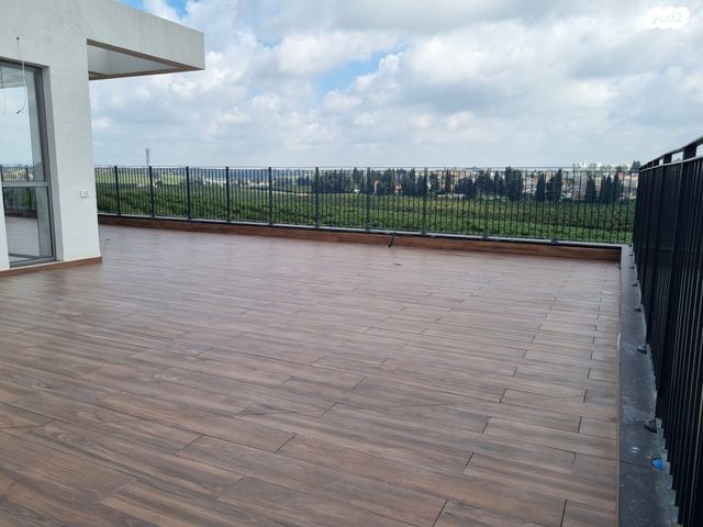 גג/ פנטהאוז