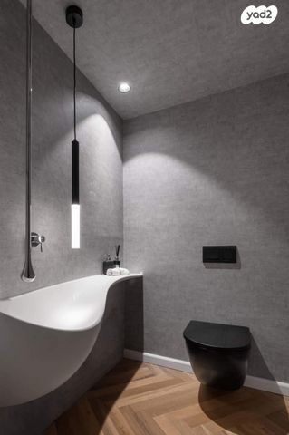 דירת גן, הרצליה