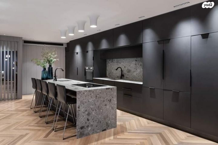 דירת גן, הרצליה