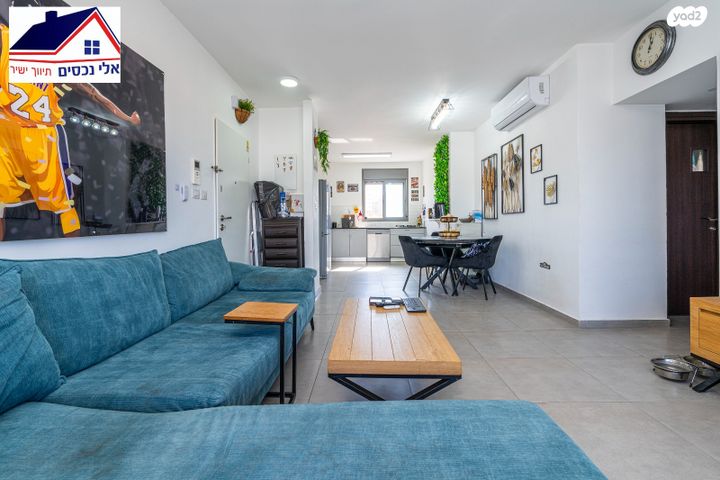 דירה, סביון 25, הפרחים, חריש